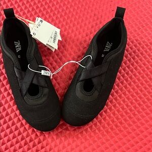 NWT Zara girls sneakers